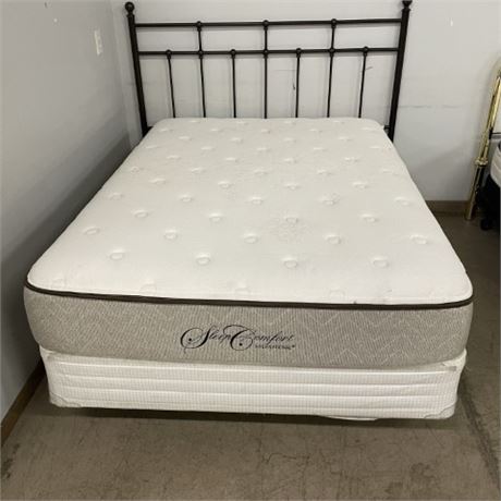 Sleep Comfort "Cason Plush" Full Size Bed w/ Headboard