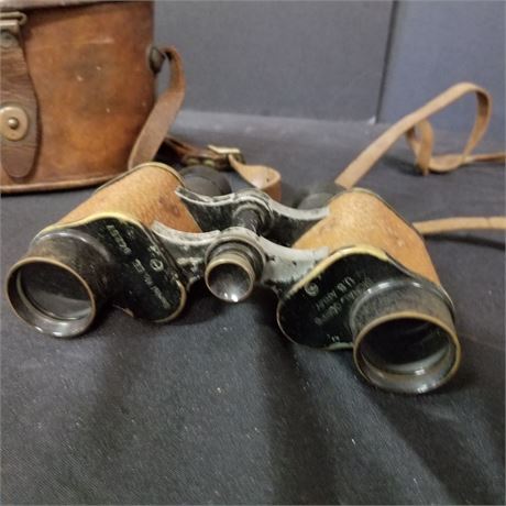 Vintage U.S. Army Binoculars & Leather Case