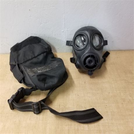 Military Gas Mask & Bag