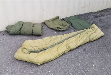 Military Sleeping Bags and Stuff Sacks