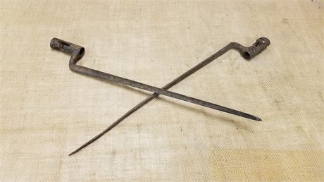 Cavalry Bayonet Pair