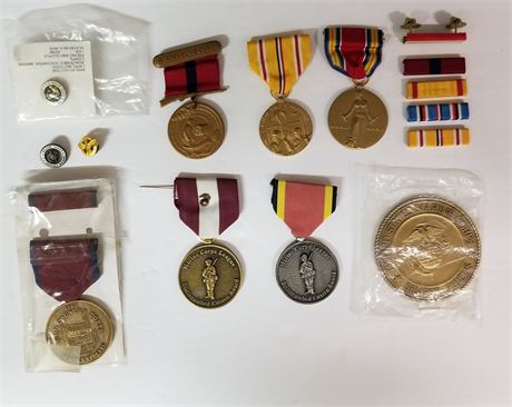 Assorted Marine Corp Medals/Pins/Ribbons