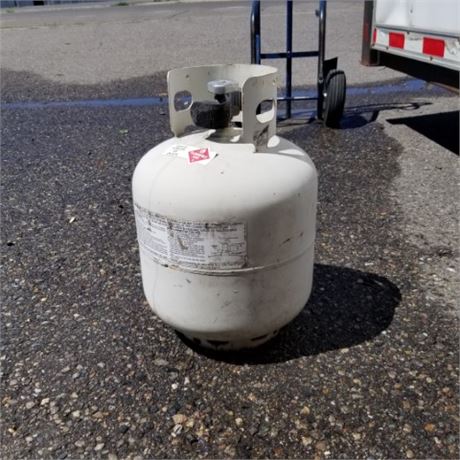 Propane Tank w/ Fuel