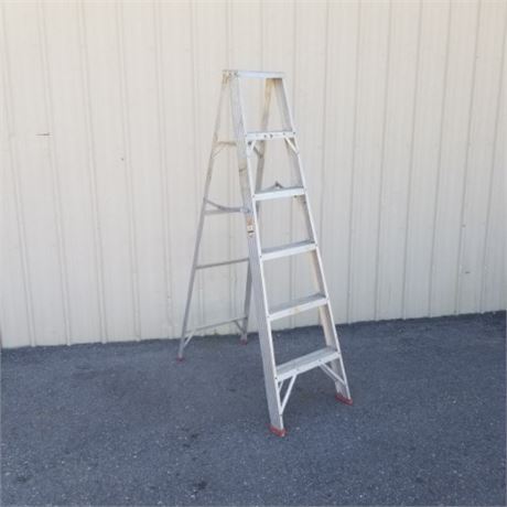 6ft Aluminum Step Ladder