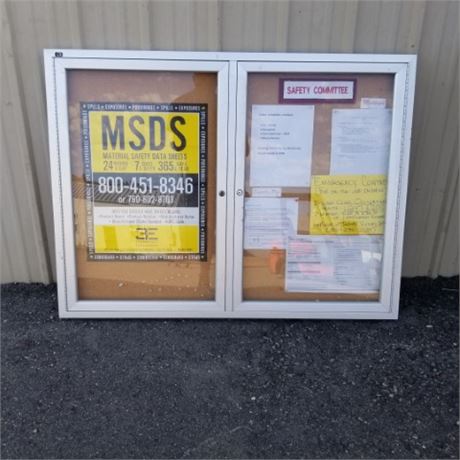 Enclosed Bulletin Board - Locks but NO Key (48x36)