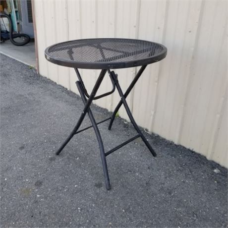 Folding Outdoor Table - 24x26