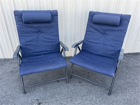 Folding Outdoor Chair Pair