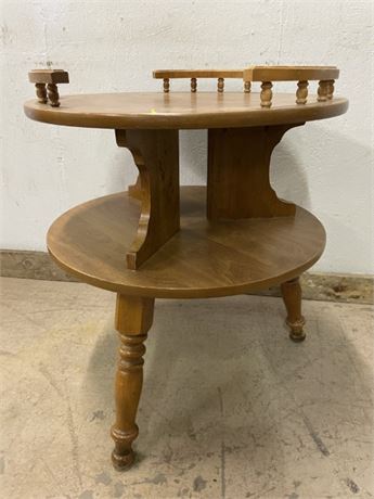 Vintage 2 Tiered Round Accent Table - 24x26