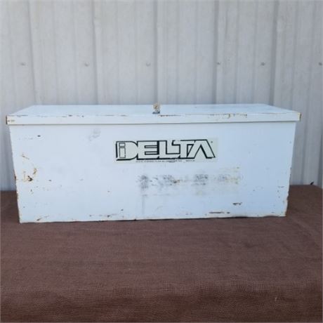 Delta Metal Tool Box - 33x11x12