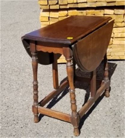 Small Antique Drop Leaf Table - 30x24x24