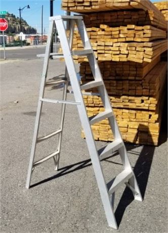 5ft Aluminum Step Ladder