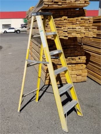 6ft Fiberglass Step Ladder