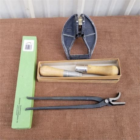 Farrier's Crimper, Shoe Sizer, Tool Handles