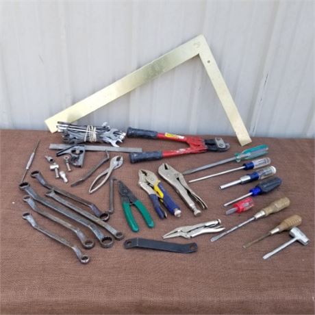 Assorted Handyman Specialty Tools