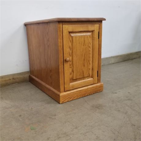 Oak Cabinet/End Table - 16x24x22