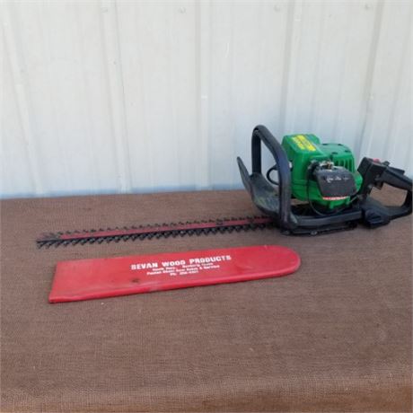 22" Weed Eater Hedge Trimmer,,,This Item Has Not Been Tested