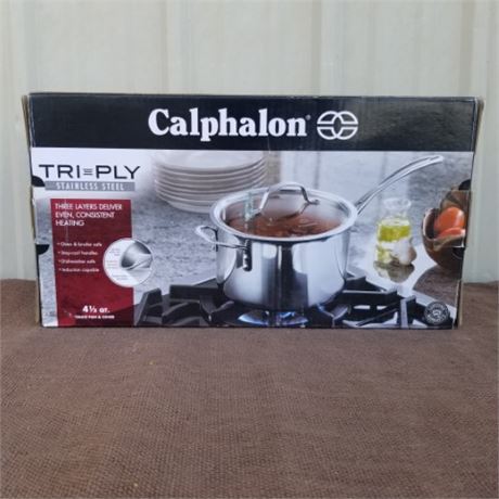 New 4 1/2qt. Calphalon Sauce Pan w/ Lid