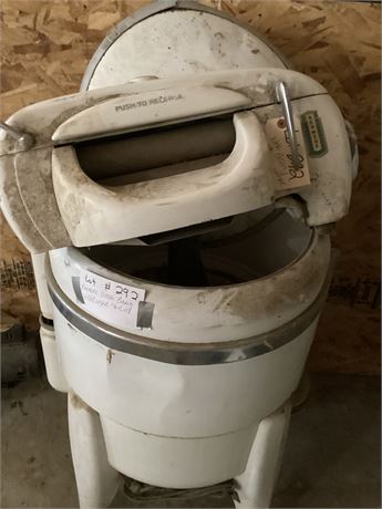 Kenmore Washer/wringer w/lid