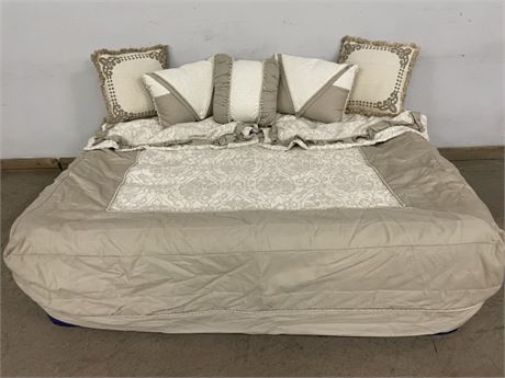 King Size Duvet Cover, Shams, & Pillows - Very Good Quality