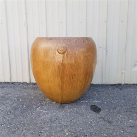 Nice Large Planter...23x22