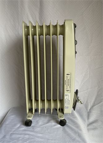 Pelonis Oil Filled Radiator Style Space Heater