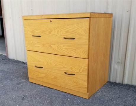 2 Drawer File Cabinet - 29x18x25