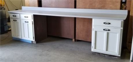 Workshop/Potting Table w/ Cabinets - 126x25