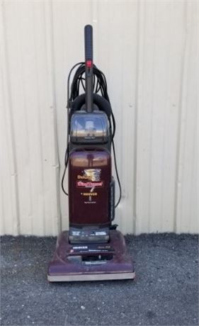 Hoover Mach 3.8 Vacuum Cleaner - Works