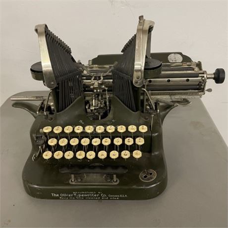 Antique Oliver No. 5 Standard Visible Writer c. 1908