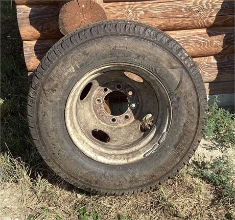 One Futura Scrambler 9.50R 16.5LT Truck Tire