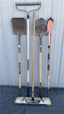 Construction Grade Shovels/Rake/Broom