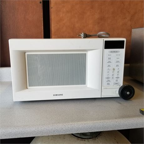 Samsung Microwave...20x14x11