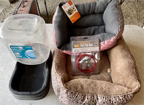 Pet Supplies - 2 Small Beds, 15 Ft Tie Out, And Waterer