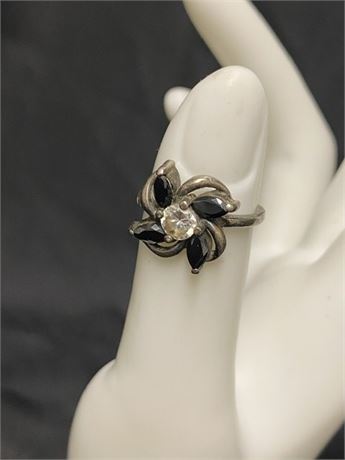 Sterling With Black Stone and Diamond Like Stone Size 6