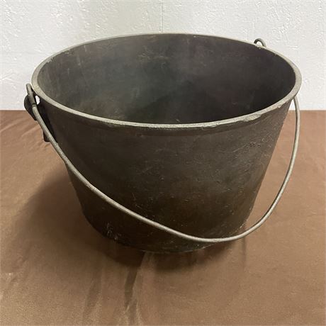 Cast Iron Cook Pot - 12x10