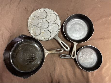 4 Vintage Cast Iron Skillets & Biscuit Pan - 6"-8"