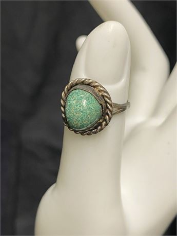 Green Stone Size 6