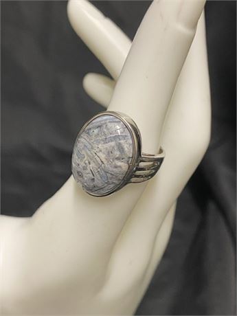 Sterling Blue and White Stone Sterling Size 6.5