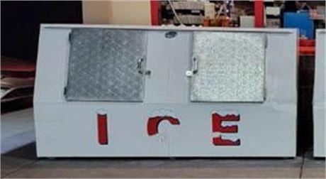 Leer LP612C 94” Outdoor Double Door Slanted Ice Merchandiser-Retail $6997