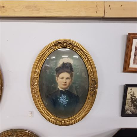 Vintage Oval Frame w/ Glass Portrait - 17x23