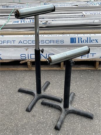 2 Adjustable Roller Stands