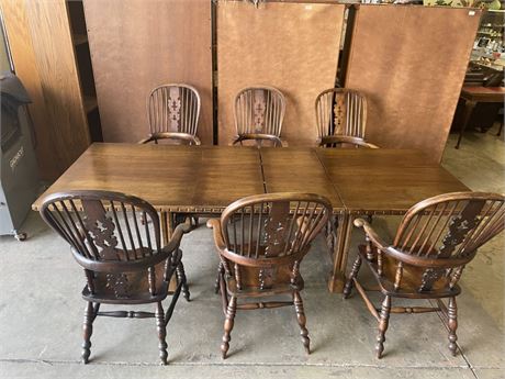 Vintage Dining Table /Leaves/Chairs - 108x72x42