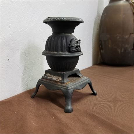 Mini or Salesman Sample Pot Belly Stove