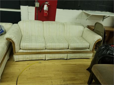 Like New Sofa (Matches previous listing)