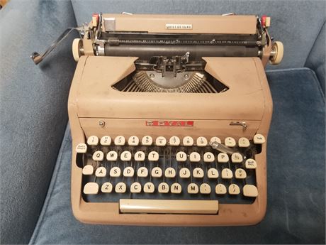 Antique - Vintage Royal Typewriter #1