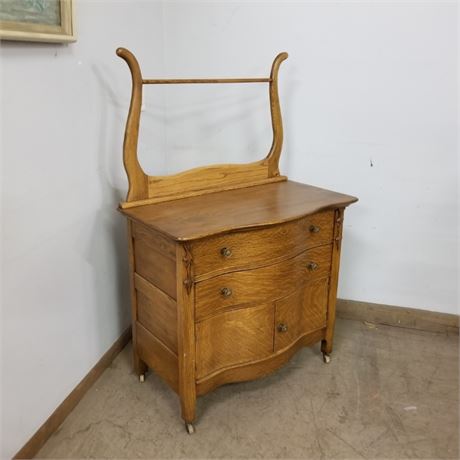 Antique Curved Front Oak Wash Stand/Commode - 34x18x52