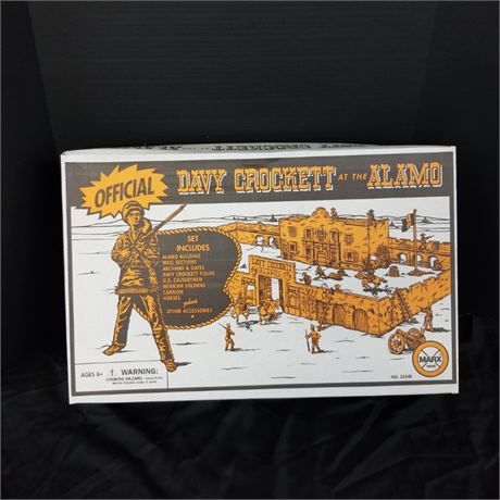 NIB Vintage Davy Crockett "At the Alamo" Set