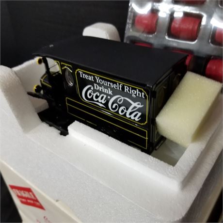 NIB 1925 Replica Coca-Cola Delivery Truck