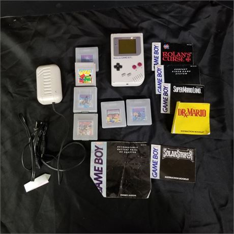 Vintage Game Boy/Games/Charger