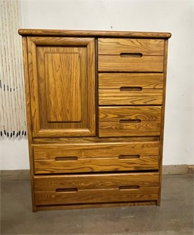 Oak Dresser, 40x18x51